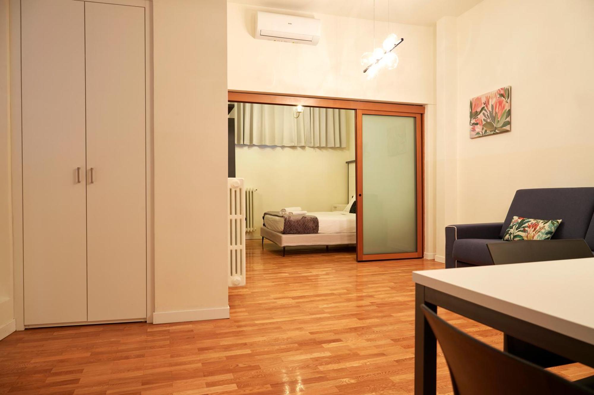 Milan Retreats Duomo Apartment Bagian luar foto