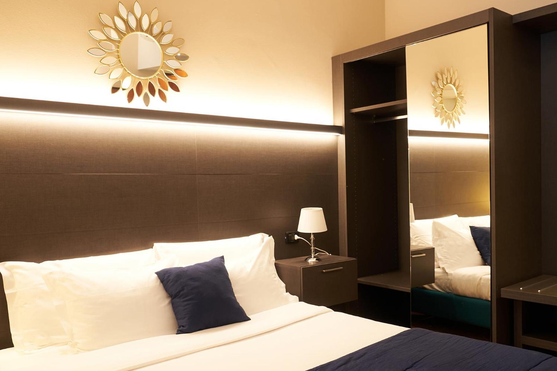 Milan Retreats Duomo Apartment Bagian luar foto